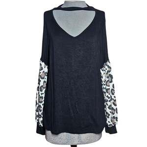 Oversized Black Animal Print Sleeves Top Size Small